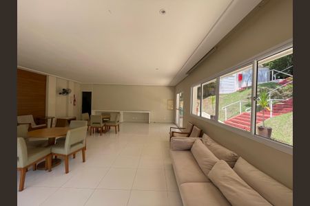 Casa de condomínio para alugar com 300m², 3 quartos e 6 vagas Casa de condomínio para alugar com 300m², 3 quartos e 6 vagasÁrea comum - Salão de festas