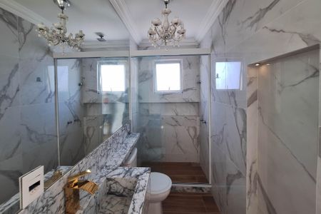 Apartamento à venda com 230m², 3 quartos e 2 vagas Apartamento à venda com 230m², 3 quartos e 2 vagasBanheiro da Suíte 1