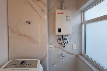 Apartamento à venda com 230m², 3 quartos e 2 vagas Apartamento à venda com 230m², 3 quartos e 2 vagasÁrea de Serviço