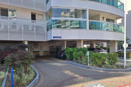 Apartamento à venda com 230m², 3 quartos e 2 vagas Apartamento à venda com 230m², 3 quartos e 2 vagasFachada