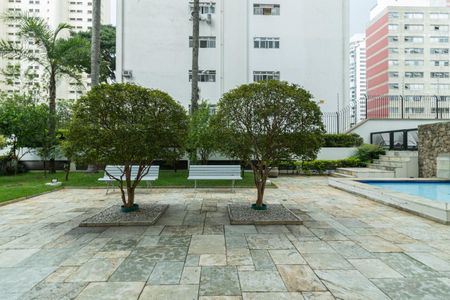 Apartamento à venda com 295m², 4 quartos e 3 vagas Apartamento à venda com 295m², 4 quartos e 3 vagasÁrea externa