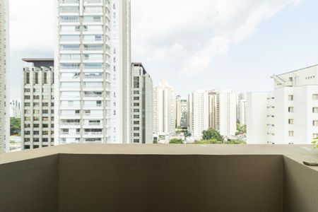 Apartamento à venda com 295m², 4 quartos e 3 vagas Apartamento à venda com 295m², 4 quartos e 3 vagasVaranda da Sala de Jantar