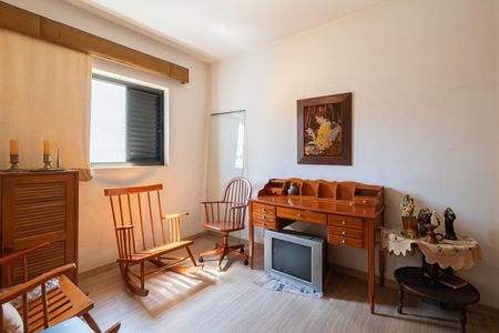 Apartamento à venda com 295m², 4 quartos e 3 vagas Apartamento à venda com 295m², 4 quartos e 3 vagasQuarto 3