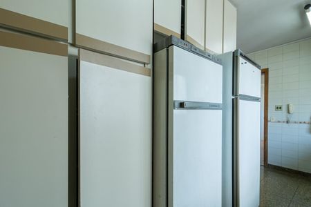 Apartamento à venda com 295m², 4 quartos e 3 vagas Apartamento à venda com 295m², 4 quartos e 3 vagasCozinha