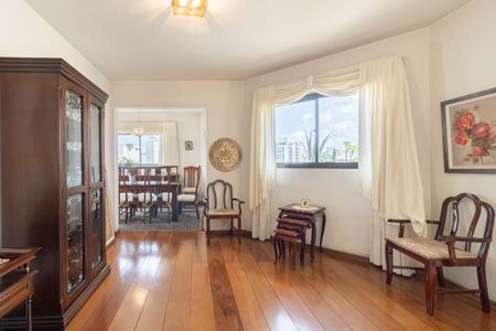 Apartamento à venda com 295m², 4 quartos e 3 vagas Apartamento à venda com 295m², 4 quartos e 3 vagasSala