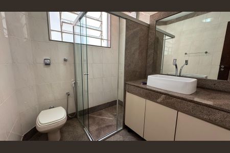 Apartamento à venda com 115m², 3 quartos e 1 vaga Apartamento à venda com 115m², 3 quartos e 1 vagaBanheiro Social