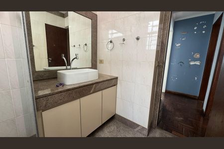 Apartamento à venda com 115m², 3 quartos e 1 vaga Apartamento à venda com 115m², 3 quartos e 1 vagaBanheiro Social