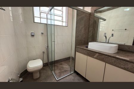 Apartamento à venda com 115m², 3 quartos e 1 vaga Apartamento à venda com 115m², 3 quartos e 1 vagaBanheiro Social