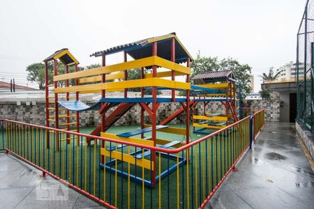 Apartamento à venda com 210m², 4 quartos e 4 vagas Apartamento à venda com 210m², 4 quartos e 4 vagasÁrea comum - Playground