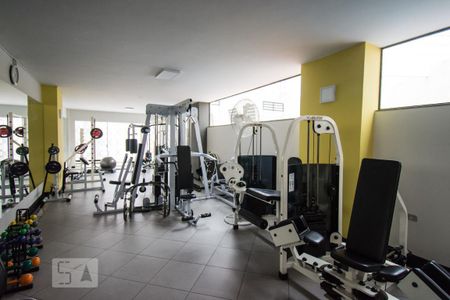 Apartamento à venda com 210m², 4 quartos e 4 vagas Apartamento à venda com 210m², 4 quartos e 4 vagasÁrea comum - Academia