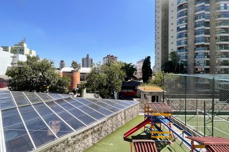 Apartamento à venda com 210m², 4 quartos e 4 vagas Apartamento à venda com 210m², 4 quartos e 4 vagasVista da Sacada - Suíte 3