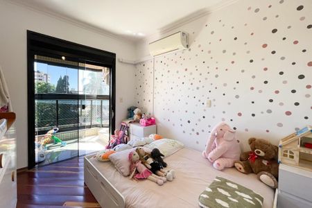 Apartamento à venda com 210m², 4 quartos e 4 vagas Apartamento à venda com 210m², 4 quartos e 4 vagasSuíte 4