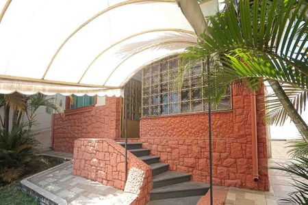 Casa para alugar com 180m², 2 quartos e sem vaga Casa para alugar com 180m², 2 quartos e sem vagaFrente