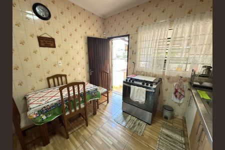 Casa à venda com 126m², 3 quartos e 1 vaga Casa à venda com 126m², 3 quartos e 1 vagaCozinha