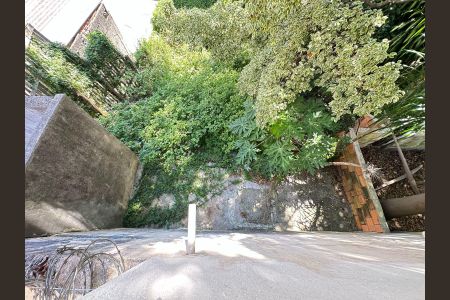 Casa à venda com 126m², 3 quartos e 1 vaga Casa à venda com 126m², 3 quartos e 1 vagaTerreno livre