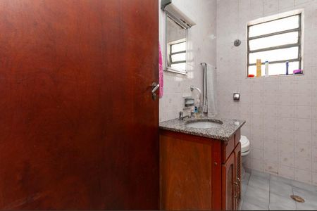 Casa à venda com 160m², 4 quartos e 1 vaga Casa à venda com 160m², 4 quartos e 1 vagaBanheiro Social