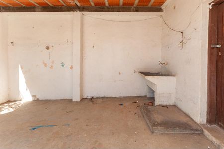 Casa à venda com 160m², 4 quartos e 1 vaga Casa à venda com 160m², 4 quartos e 1 vagaÁrea de Serviço 2