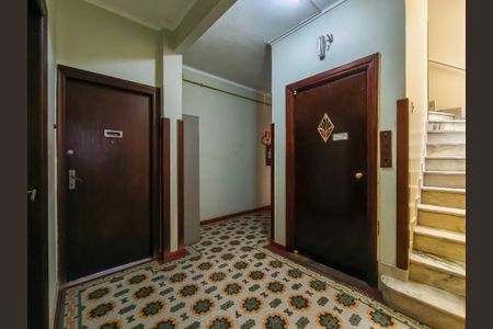 Apartamento à venda com 47m², 2 quartos e sem vaga Apartamento à venda com 47m², 2 quartos e sem vagaFachada e portaria