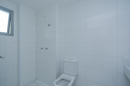 Apartamento à venda com 155m², 3 quartos e 3 vagas Apartamento à venda com 155m², 3 quartos e 3 vagasBanheiro da Suíte 2