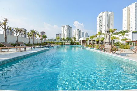 Apartamento à venda com 155m², 3 quartos e 3 vagas Apartamento à venda com 155m², 3 quartos e 3 vagasÁrea comum - Piscina