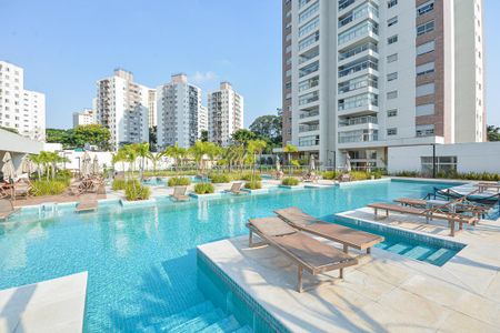 Apartamento à venda com 155m², 3 quartos e 3 vagas Apartamento à venda com 155m², 3 quartos e 3 vagasÁrea comum - Piscina