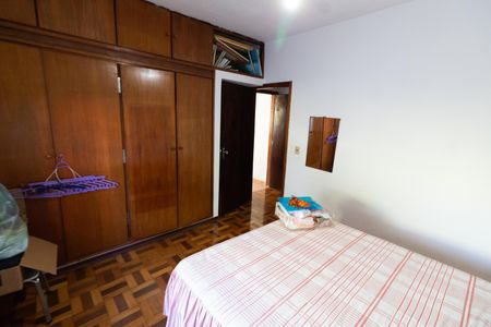 Casa à venda com 200m², 3 quartos e 3 vagas Casa à venda com 200m², 3 quartos e 3 vagasQuarto 1