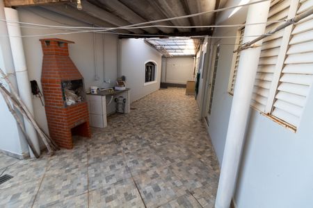 Casa à venda com 200m², 3 quartos e 3 vagas Casa à venda com 200m², 3 quartos e 3 vagasÁrea externa fundos
