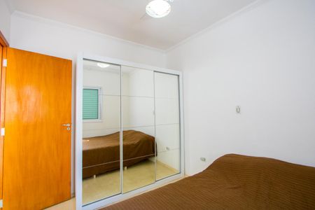 Casa à venda com 270m², 4 quartos e 2 vagas Casa à venda com 270m², 4 quartos e 2 vagasQuarto