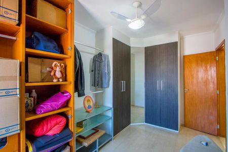 Casa à venda com 270m², 4 quartos e 2 vagas Casa à venda com 270m², 4 quartos e 2 vagasQuarto 2