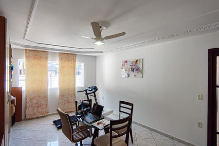 Casa de condomínio à venda com 321m², 5 quartos e 4 vagas Casa de condomínio à venda com 321m², 5 quartos e 4 vagasQuarto 1