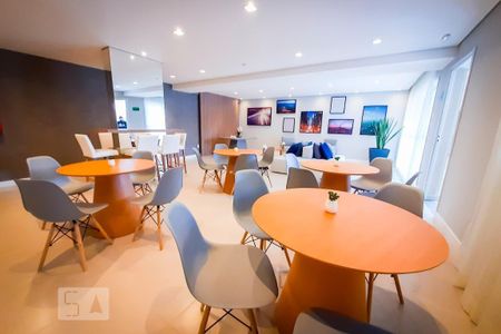 Apartamento para alugar com 34m², 1 quarto e sem vaga Apartamento para alugar com 34m², 1 quarto e sem vagaÁrea comum - Salão de festas