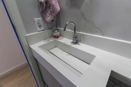 Apartamento para alugar com 34m², 1 quarto e sem vaga Apartamento para alugar com 34m², 1 quarto e sem vagaBanheiro