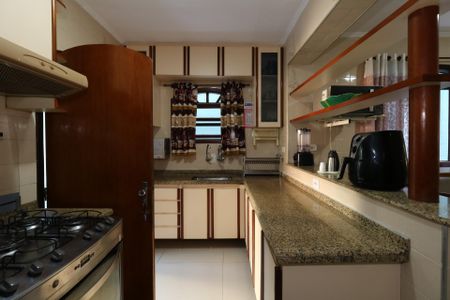 Casa à venda com 185m², 3 quartos e 2 vagasCozinha
