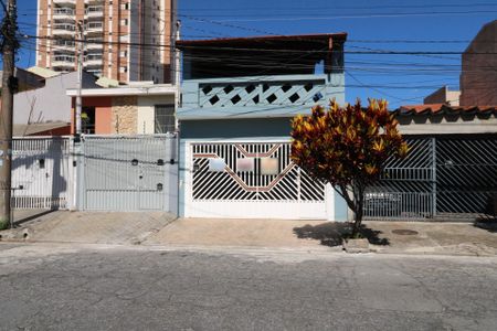 Casa à venda com 185m², 3 quartos e 2 vagasFachada