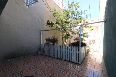 Casa à venda com 185m², 3 quartos e 2 vagasQuintal