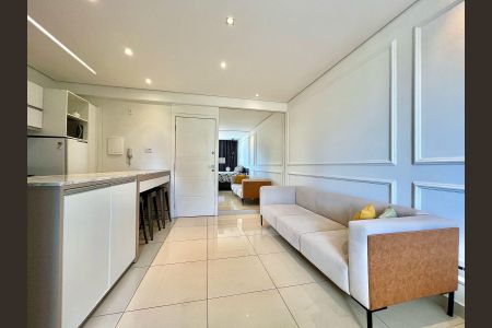 Studio para alugar com 35m², 1 quarto e 1 vaga Studio para alugar com 35m², 1 quarto e 1 vagaSala