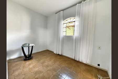 Casa à venda com 180m², 3 quartos e 1 vagaQuarto 2