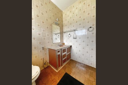 Casa à venda com 180m², 3 quartos e 1 vagaBanheiro