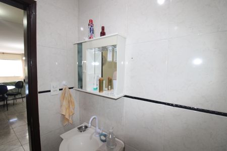 Casa à venda com 160m², 3 quartos e 2 vagasLavabo