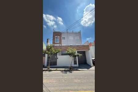 Apartamento à venda com 96m², 2 quartos e 1 vaga Apartamento à venda com 96m², 2 quartos e 1 vagaFachada