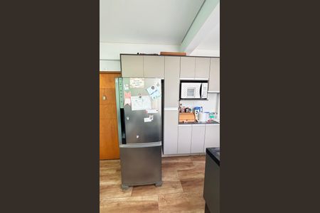 Apartamento à venda com 96m², 2 quartos e 1 vaga Apartamento à venda com 96m², 2 quartos e 1 vagaCozinha
