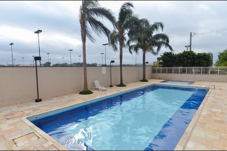 Apartamento à venda com 53m², 2 quartos e 1 vaga Apartamento à venda com 53m², 2 quartos e 1 vagaÁrea comum - Piscina