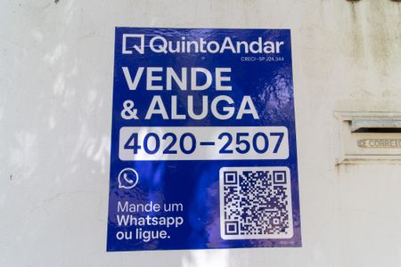Casa à venda com 180m², 3 quartos e 2 vagas Casa à venda com 180m², 3 quartos e 2 vagasPlaca