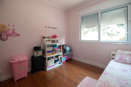 Casa à venda com 300m², 3 quartos e 3 vagas Casa à venda com 300m², 3 quartos e 3 vagasQuarto 2