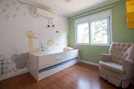 Casa à venda com 300m², 3 quartos e 3 vagas Casa à venda com 300m², 3 quartos e 3 vagasQuarto 1