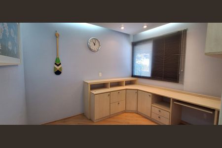 Apartamento à venda com 130m², 3 quartos e 3 vagas Apartamento à venda com 130m², 3 quartos e 3 vagasSuíte 1