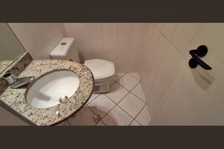 Apartamento à venda com 130m², 3 quartos e 3 vagas Apartamento à venda com 130m², 3 quartos e 3 vagasLavabo