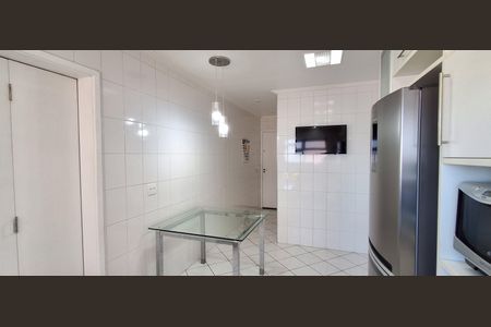 Apartamento à venda com 130m², 3 quartos e 3 vagas Apartamento à venda com 130m², 3 quartos e 3 vagasCozinha