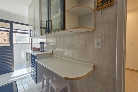 Apartamento para alugar com 1m², 2 quartos e 2 vagas Apartamento para alugar com 1m², 2 quartos e 2 vagasCozinha