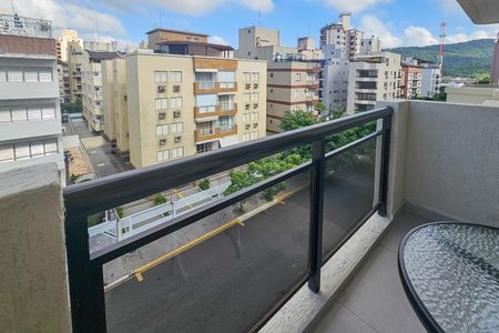 Apartamento para alugar com 1m², 2 quartos e 2 vagas Apartamento para alugar com 1m², 2 quartos e 2 vagasVaranda